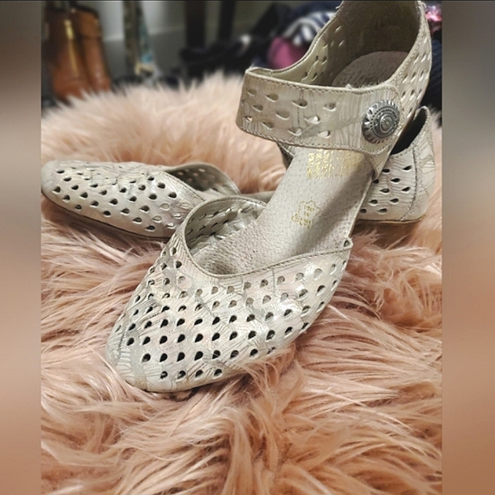 Reiker pretty white and silver leather shoes, velcro strap and wood heel sz.6.5